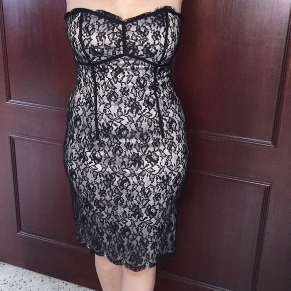 WHITE HOUSE BLACK MARKET | FORMAL DRESS - Picture 1 of 6
